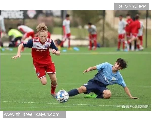 足球火车：穿越城市与梦想的旅程，带你领略足球的激情与魅力